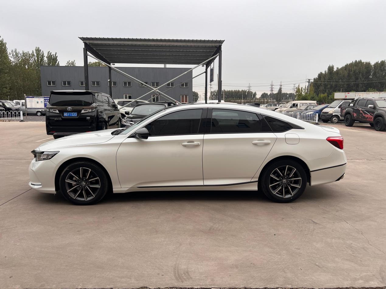 2022 Honda Inspire 260TURBO Elite vehicle photo 2