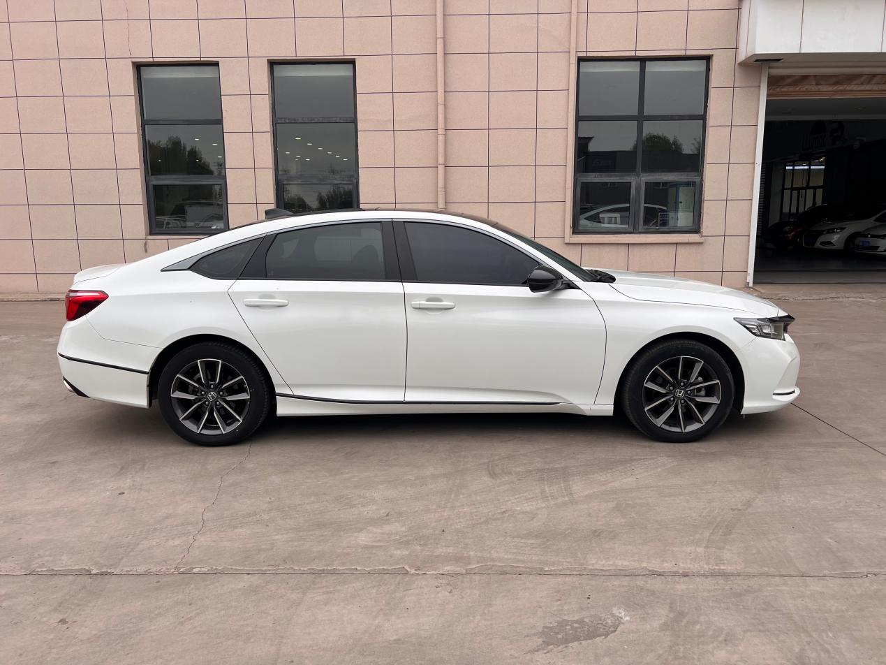 2022 Honda Inspire 260TURBO Elite vehicle photo 3
