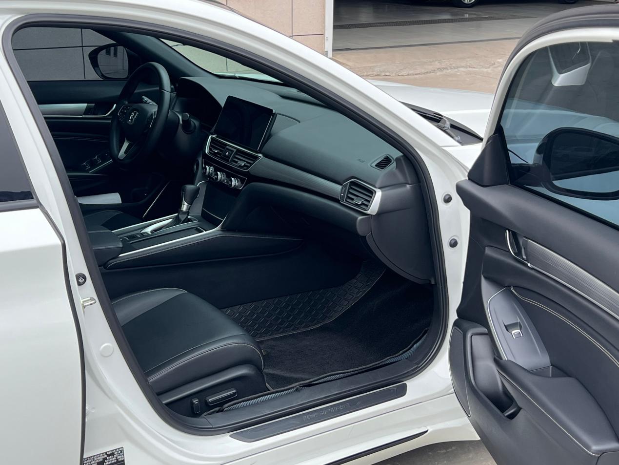 2022 Honda Inspire 260TURBO Elite vehicle photo 9