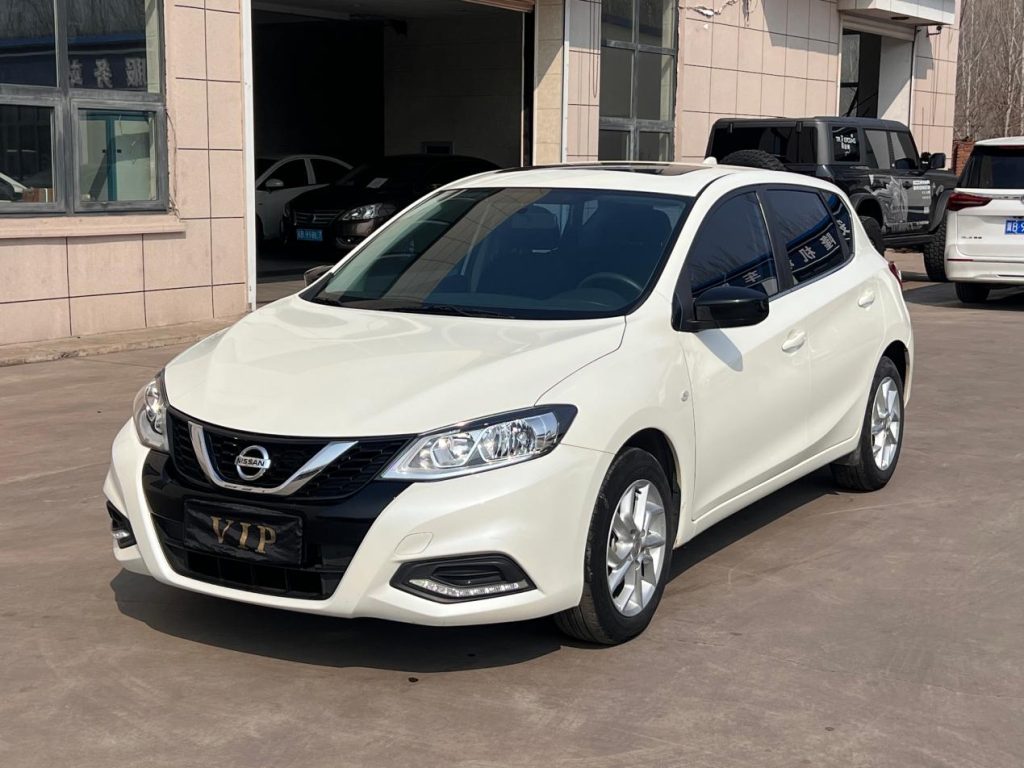 2023 Nissan Tiida 1.6L CVT Cool vehicle photo 1